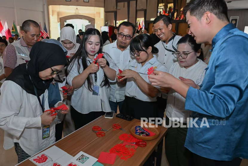 Pengenalan Budaya Henan di Bandung: Dari Kung Fu sampai Porselen Jadi Sorotan