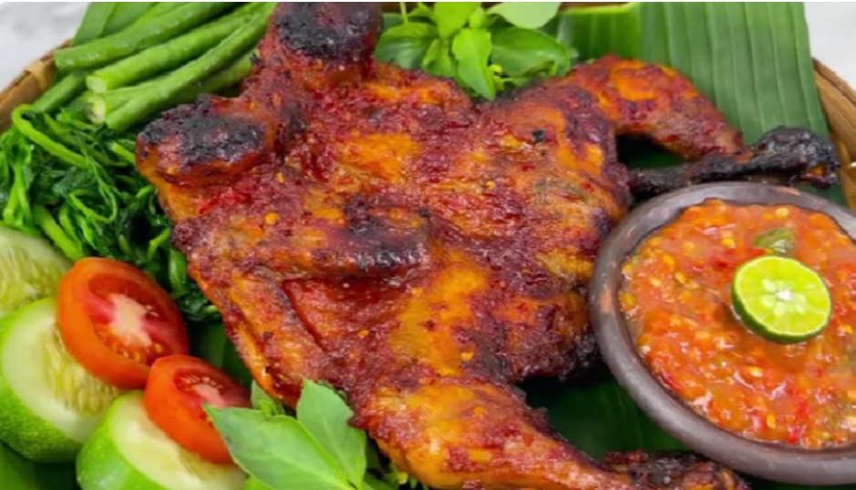 Rahasia Aroma Ayam Bakar Bumbu Merah yang Menggugah Selera