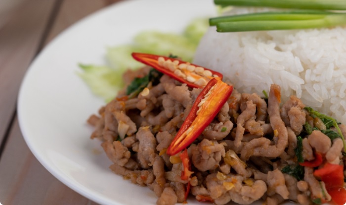 Usus Ayam Tumis Berempah: Pilihan Lauk Murah yang Pedas dan Empuk